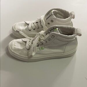 NIB Cariuma OCA High Top SneakersWhite Canvas Size Women’s 6.5